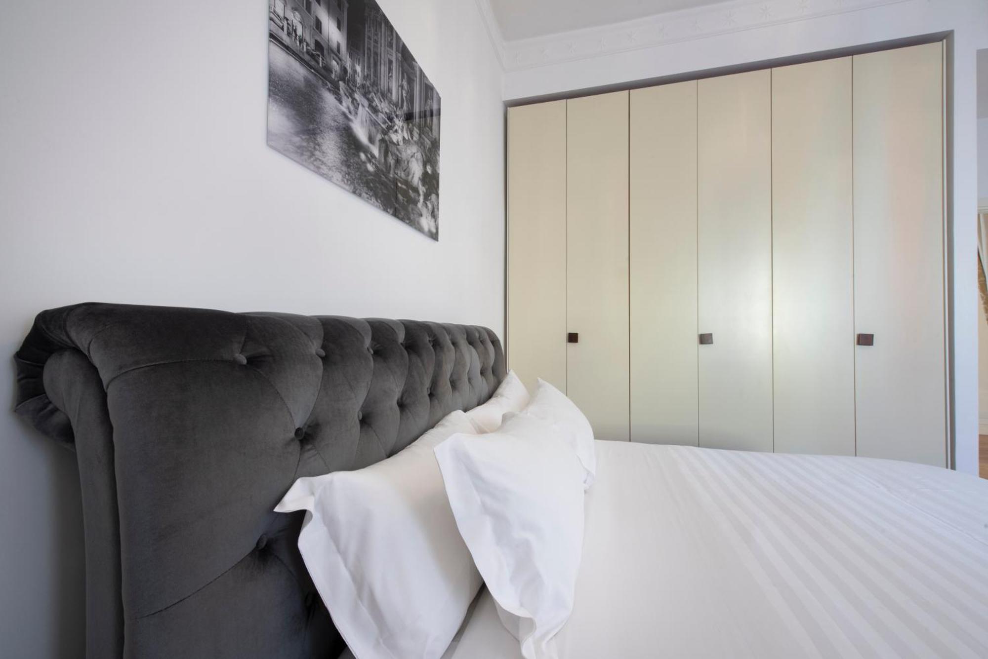 Apartment Lucrezio Caro Luxury *